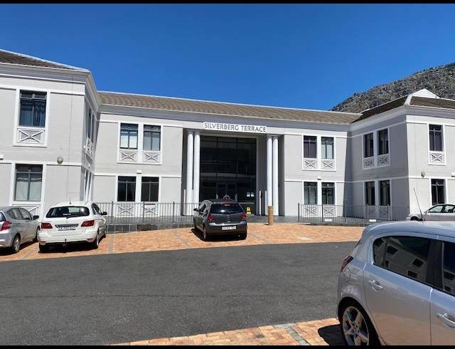 136M² RETAIL TO LET IN WESTLAKE